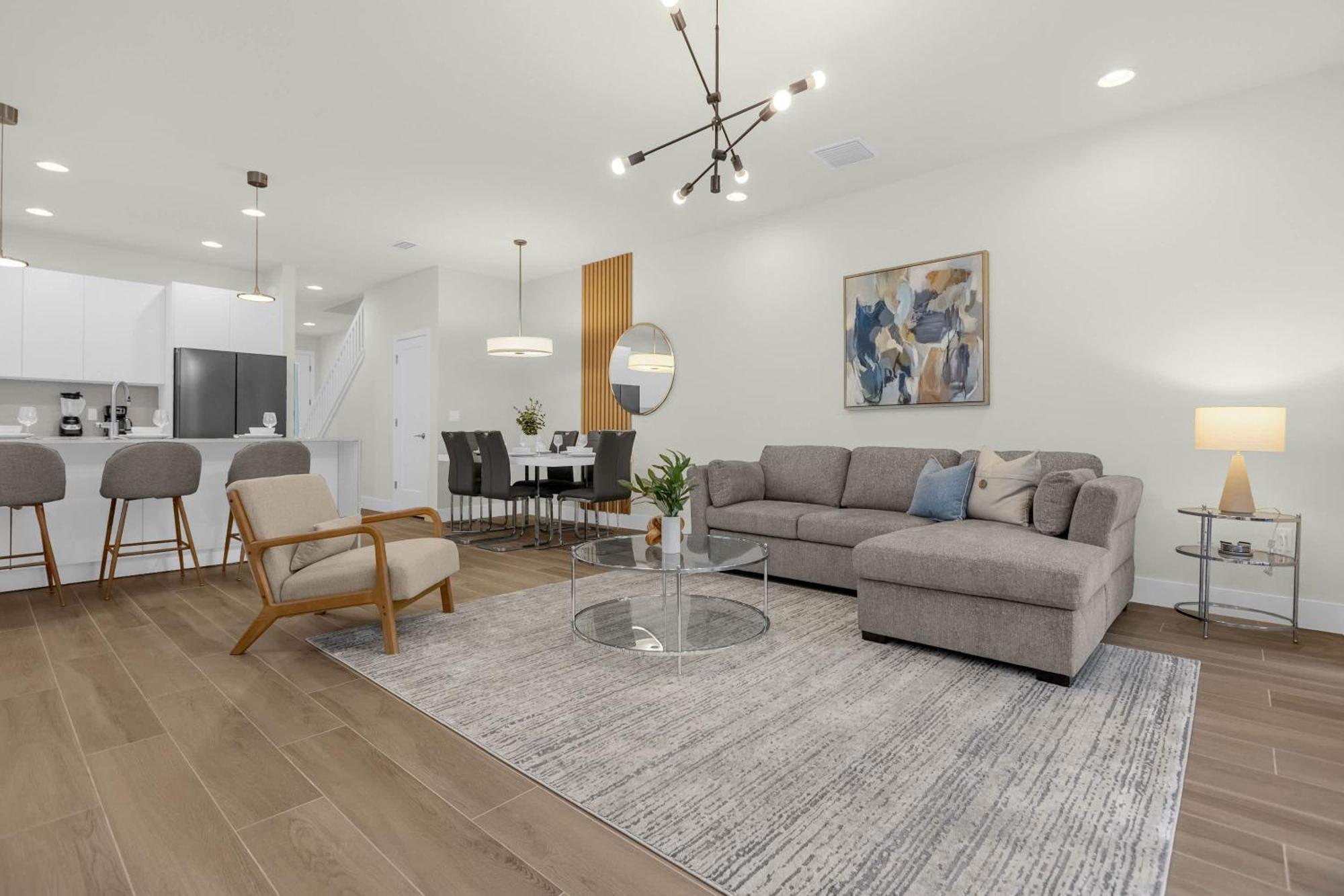 Upstay - Modern Family Townhome With Pool Сasa de vacaciones *